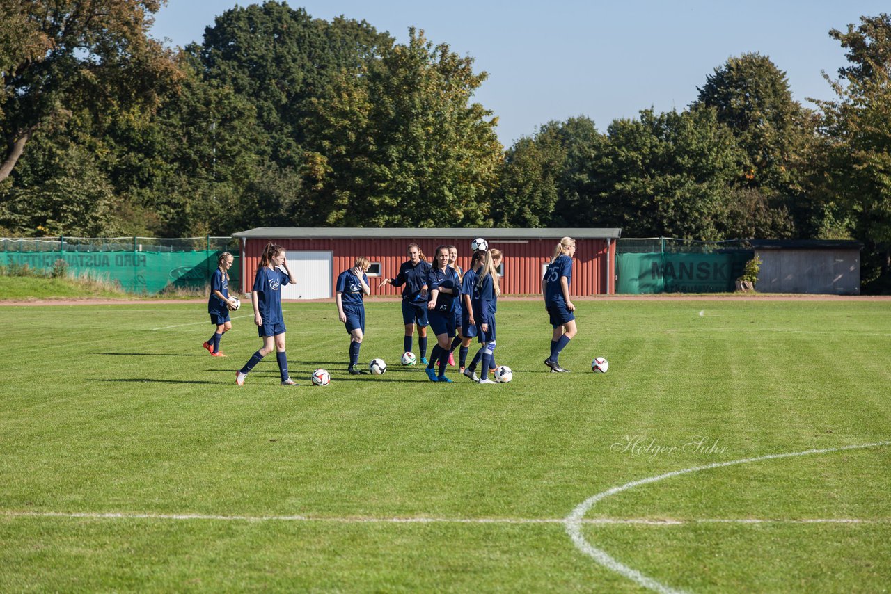 Bild 76 - B-Juniorinnen Krummesser SV - SV Henstedt Ulzburg : Ergebnis: 0:3